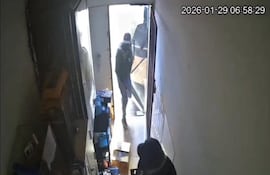 Intentaron acceder a la oficina administrativa, pero, afortunadamente, no lo consiguieron.