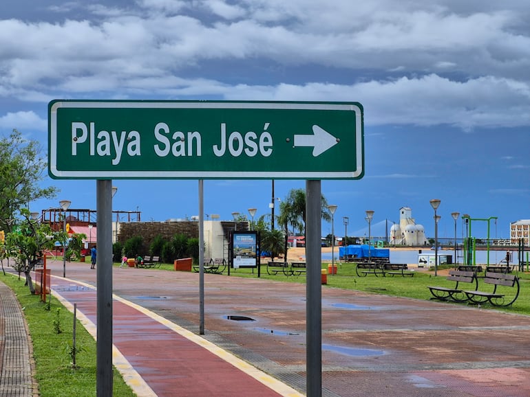 Calor húmedo y poco movimiento en las primeras horas de Navidad por Encarnación