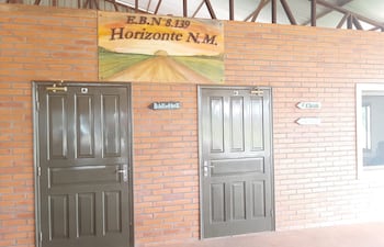 En el año 2016 se creó la escuela reconocida por el MEC en la colonia menonita y avanzan de a poco en la educación formal de los niños