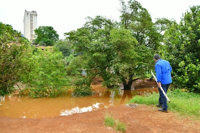 Itaipú continúa con trabajos de monitoreo de niveles del río Paraná ante posible crecida.