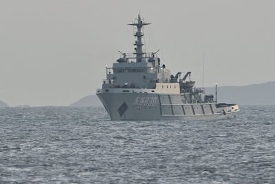 Una embarcación de la defensa de China navega cerca de la isla de Pingtan en los alrededores de los límites con Taiwán.