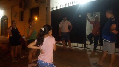 Usuarios de la Essap se manifestaron frente a la planta para exigir agua. Aseguran que desde hace 15 días que no tienen el vital líquido.