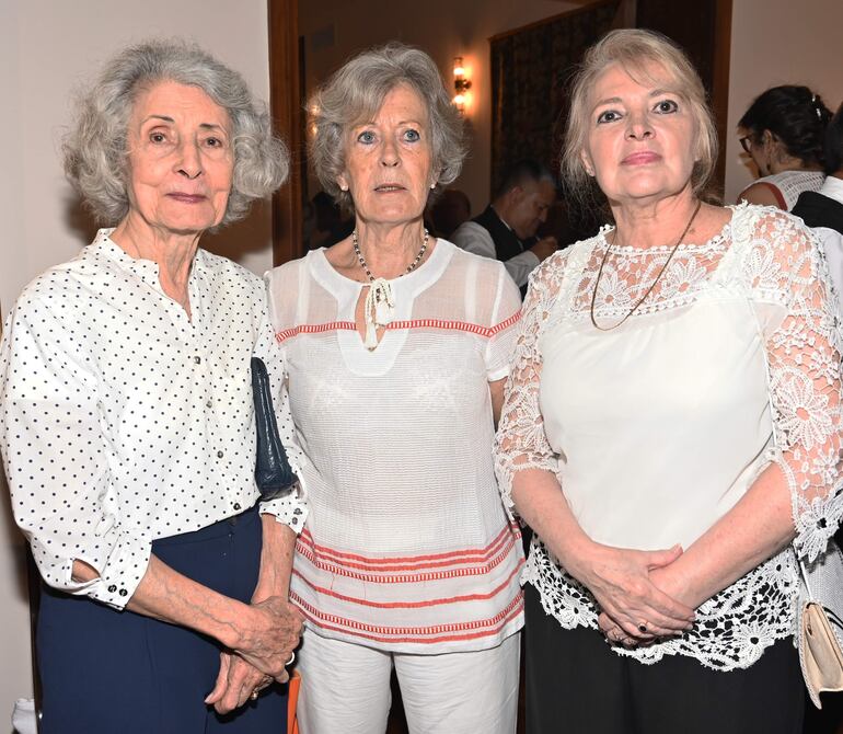 Marie Laure Thole, Marie Claude Brognaux y Lilian Hulin.