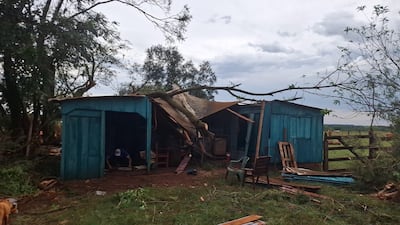 Una de las viviendas destechadas en la zona norte de Alto Paraná.