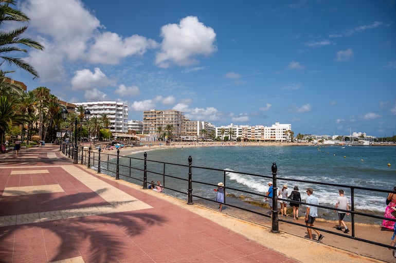 Santa Eularia des Riu en Ibiza, España.