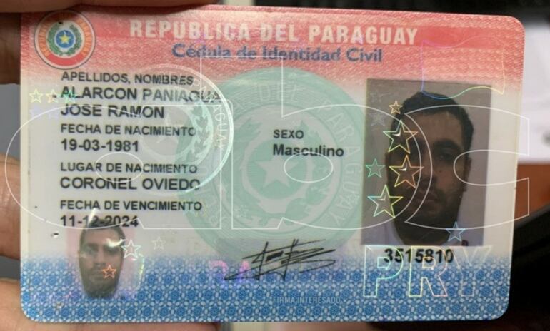 Cédula del asistente fiscal José Alarcón, quien se dio por detenido hoy ante la Fiscalía.