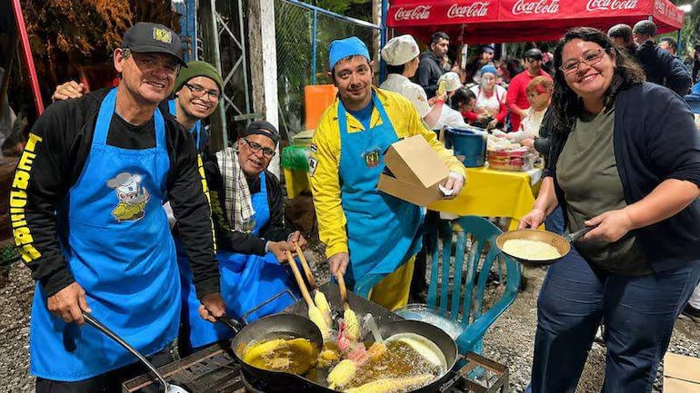 Bomberos de Sajonia preparan su tradicional venta de comidas típicas: ¿cuándo va a ser?
