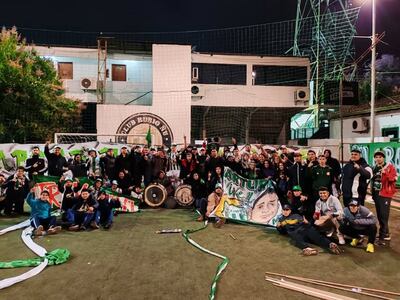 Participantes de la fiesta aniversario de Rubio Ñu, en La Arboleda de Santísima Trinidad.