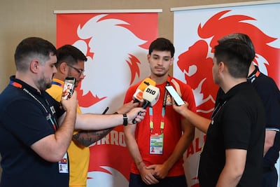 El mediocampista Damián Josué Bobadilla Benítez (24 años) hablando en zona mixta, el Hotel Signia by Hilton San José.