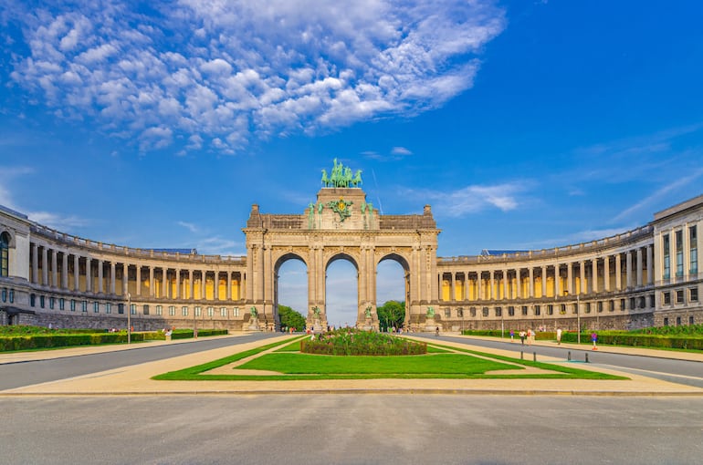Parque del cincuentenario en el Barrio Europeo de la ciudad de Bruselas, Bélgica.