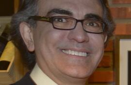 Juan Alberto Snead Amarilla, candidato a embajador en Reino Unido.