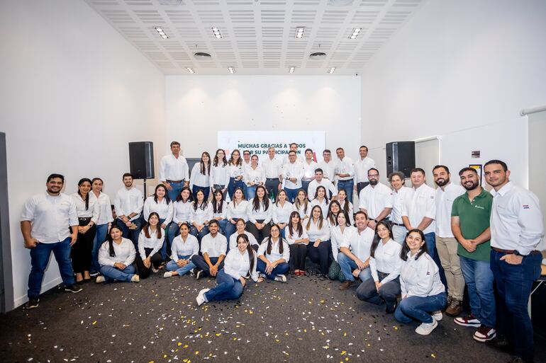 Programas de capacitación de SINAFOCAL y SNPP ya lograron 1.484 certificaciones, abriendo puertas a mejores oportunidades laborales.