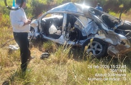El automóvil en el que viajaba la víctima fatal del accidente ocurrido en la tarde de este jueves sobre la ruta PY13.