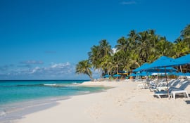 Playa del Parque Natural Regional Johnny Cay, islote cerca de San Andrés, Colombia.