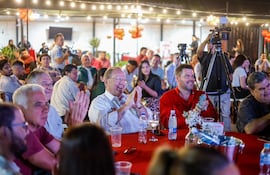 Camilo Pérez y Richard Reichardt en un acto político.