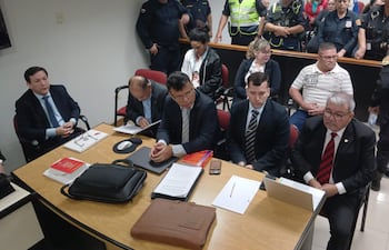 Acusados por el Asesinato de María Fernanda Benítez en la sala de Juicio Oral de Coronel Oviedo.