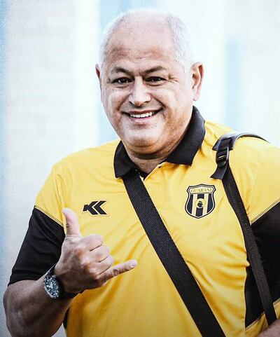 Francisco Arce (53 años), director técnico de Guaraní.