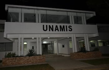 Edificio de la Facultad de Medicina de la Unamis.