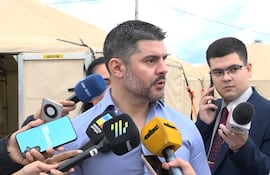 El intendente Óscar “Nenecho” Rodríguez, durante la apertura de los albergues temporales de la SEN por el invierno, esta mañana en la zona Costanera.