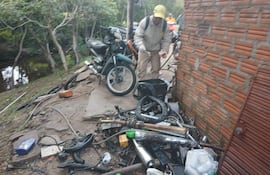 Funcionarios del Senepa realizan tareas de rastrillaje y nebulización en zonas donde se detectaron altos niveles de infestación larvaria.