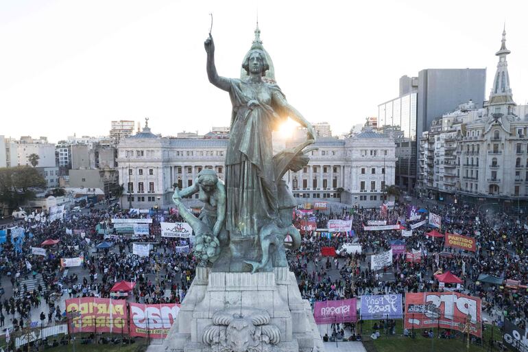 Foto aérea de la marea verde en Argentina.