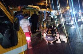 Accidente de tránsito deja dos heridos en la ciudad de Ñemby.