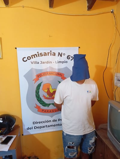 Detienen a un hombre por negarse a pagar en motel y causar daños materiales