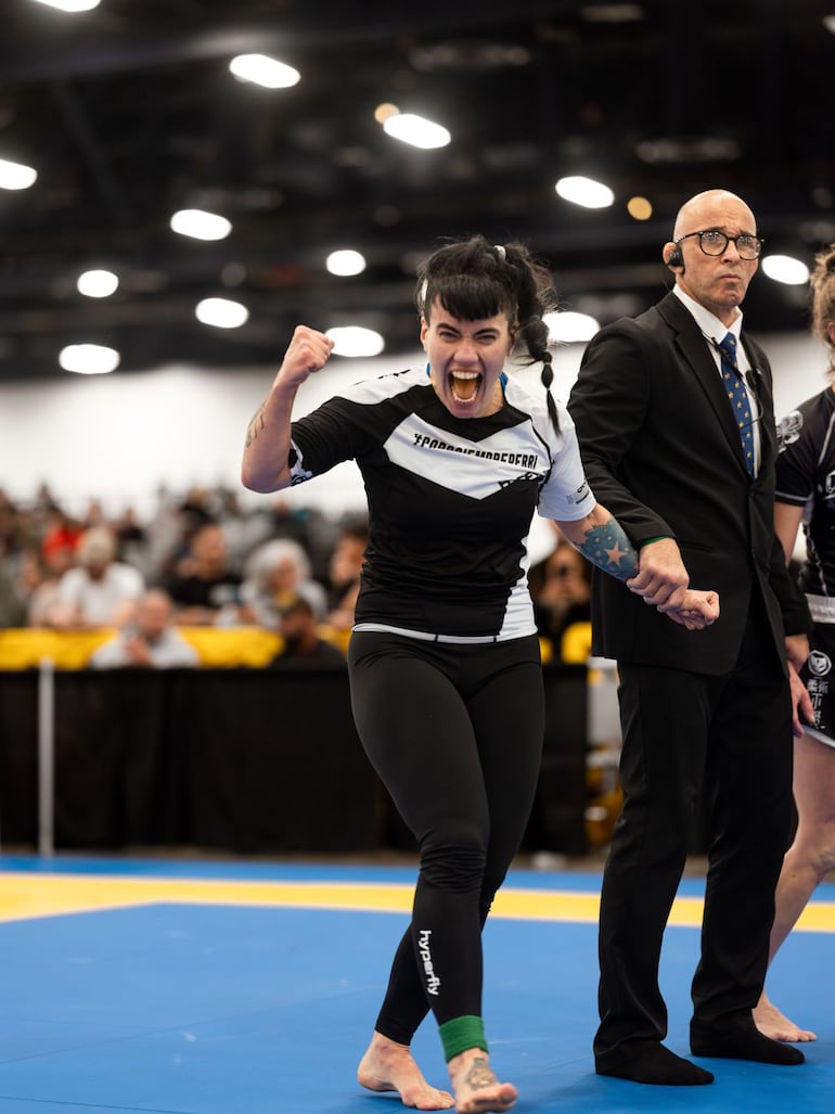 Pame Bóveda vuelve a brillar en suelo estadounidense.