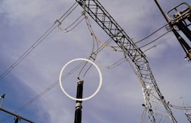 Imágenes compartidas por la ANDE sobre las interrupciones del servicio la semana pasada.