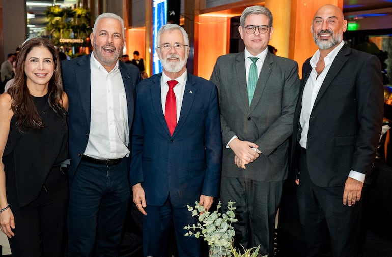 Arlette Zapag, Juan José Zapag, José Antonio Marcondes de Carvalho, embajador de Brasil en Paraguay, Henri Carrieres y Raúl Zapag.