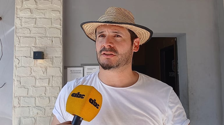 Aprehenden a Raúl Ramírez y a su madre por presunto atropello en Fiscalía de Villarrica