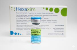 Vacuna hexavalente acelular o triple viral (SPR), contra el sarampión.
