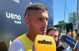 El uruguayo Gastón Hernán Olveira Echeverría (32 años), portero titular de Olimpia.