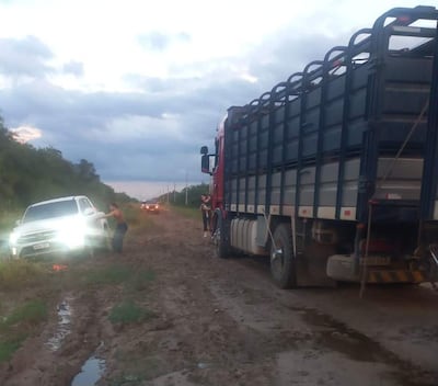 Precaria situacion del camino que conduce a Fuerte Olimpo