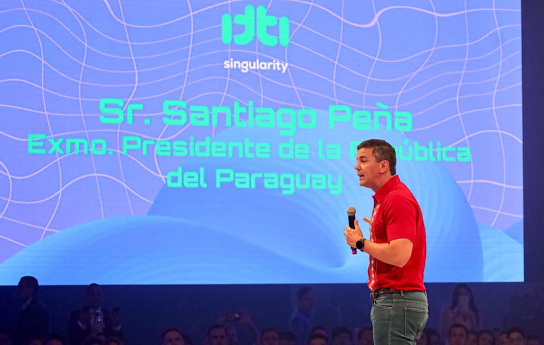 Peña aparece continuamente en eventos del grupo, mientras se disparan negocios con el Estado.