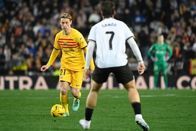 Valencia y Barcelona igualaron en Mestalla