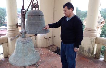 La campana de la Iglesia de Itauguá debe ser reparada, porque presenta una fisura, por lo que el sonido que emite al tocarse no es bueno.