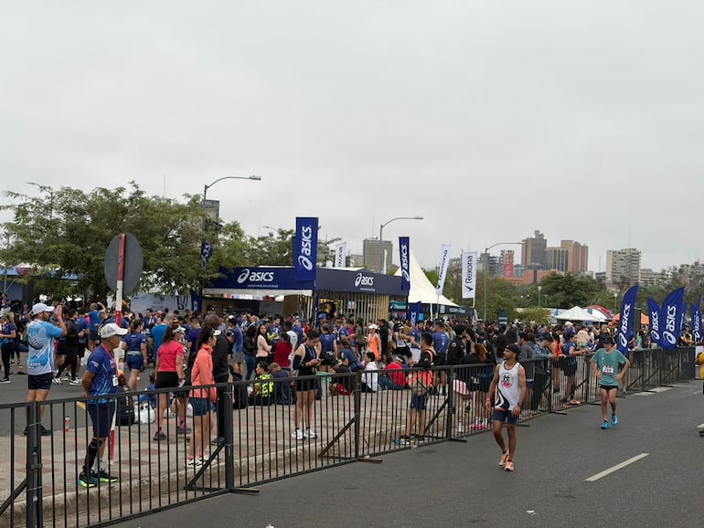 Postales de la Maratón Internacional de Asunción 2026