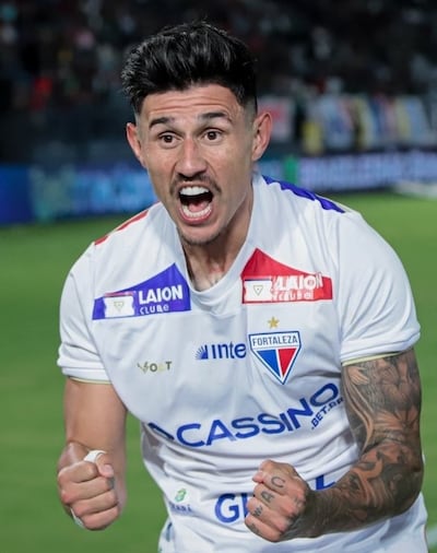 Adam Fernando Bareiro Gamarra (29 años), en la celebración de su gol para el Fortaleza.