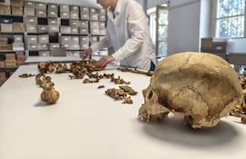 El colapso del Imperio romano de Occidente a partir del año 470 de nuestra era dio lugar a las estructuras sociales modernas, con familias monógamas como elemento nuclear de la sociedad.