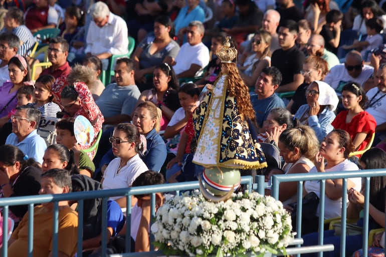 En cada misa dedicada a la Virgen se registra una importante concurrencia de fieles.