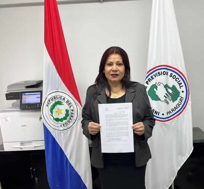 La doctora Doricel Ferreira asumió hoy como nueva directora del Instituto de Previsión Social (IPS) de Caacupé.
