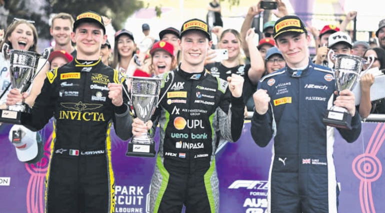 Primer podio del año en la FIA
Fórmula 2, con el paraguayo
Joshua Duerksen en lo más alto.