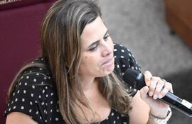 La exsenadora Kattya González, quien fue expulsada por uso indebido de influencias.