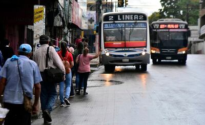 A la hora de entender la demanda por transporte y aunque la misma tiene muchos factores que inciden en ella, como el tiempo, las tarifas y las preferencias de los consumidores, el transporte no se demanda como actividad principal, sino que como un instrumento para satisfacer alguna otra necesidad o actividad.