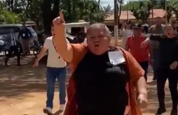 El grupo encabezado por la seccionalera Aida Molinas atacó al grupo de Yo Creo.