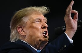El presidente de Estados Unidos, Donald Trump, arremetió este sábado nuevamente contra los inmigrantes.