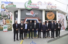 Directivos de la Cooperativa Chortitzer que el pasado 25 de junio cumplió 97 años de actividad en Paraguay.