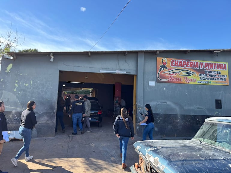 El taller de chapería y pintura San Luis, del ahora asesinado João Morel, fue allanada el año pasado por un sicariato.