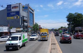 La ruta Mcal. Estigarribia atraviesa la ciudad de Fernando de la Mora.